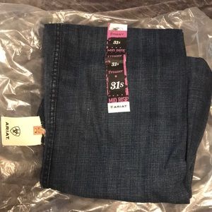 Never worn, Ariat Trousers